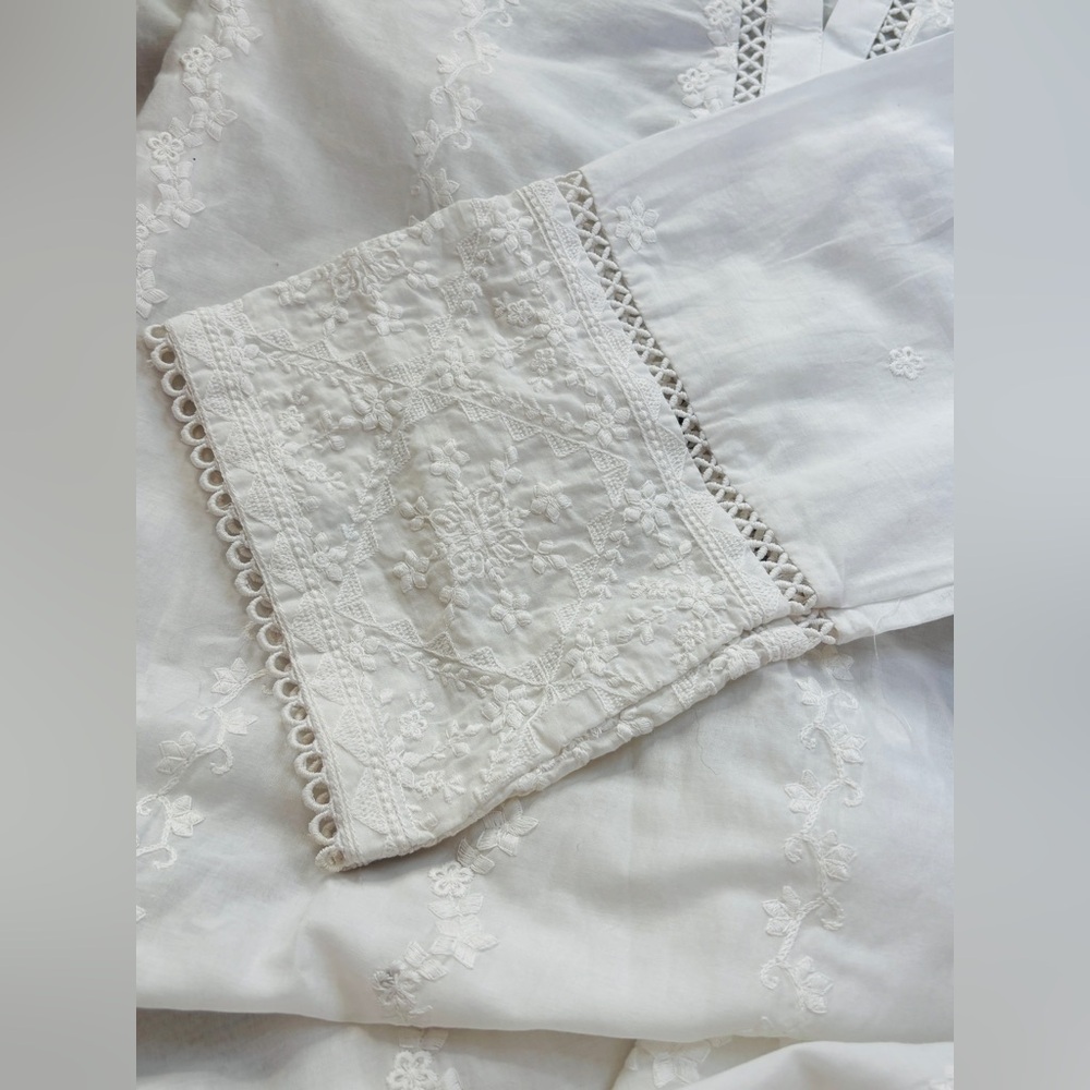 Embroidered Cotton Tunic / Swim Cover-up with Eyelet Boho Summer Vacation - Picture 9 of 15